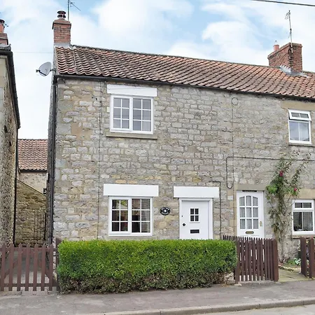 Hill View Sinnington